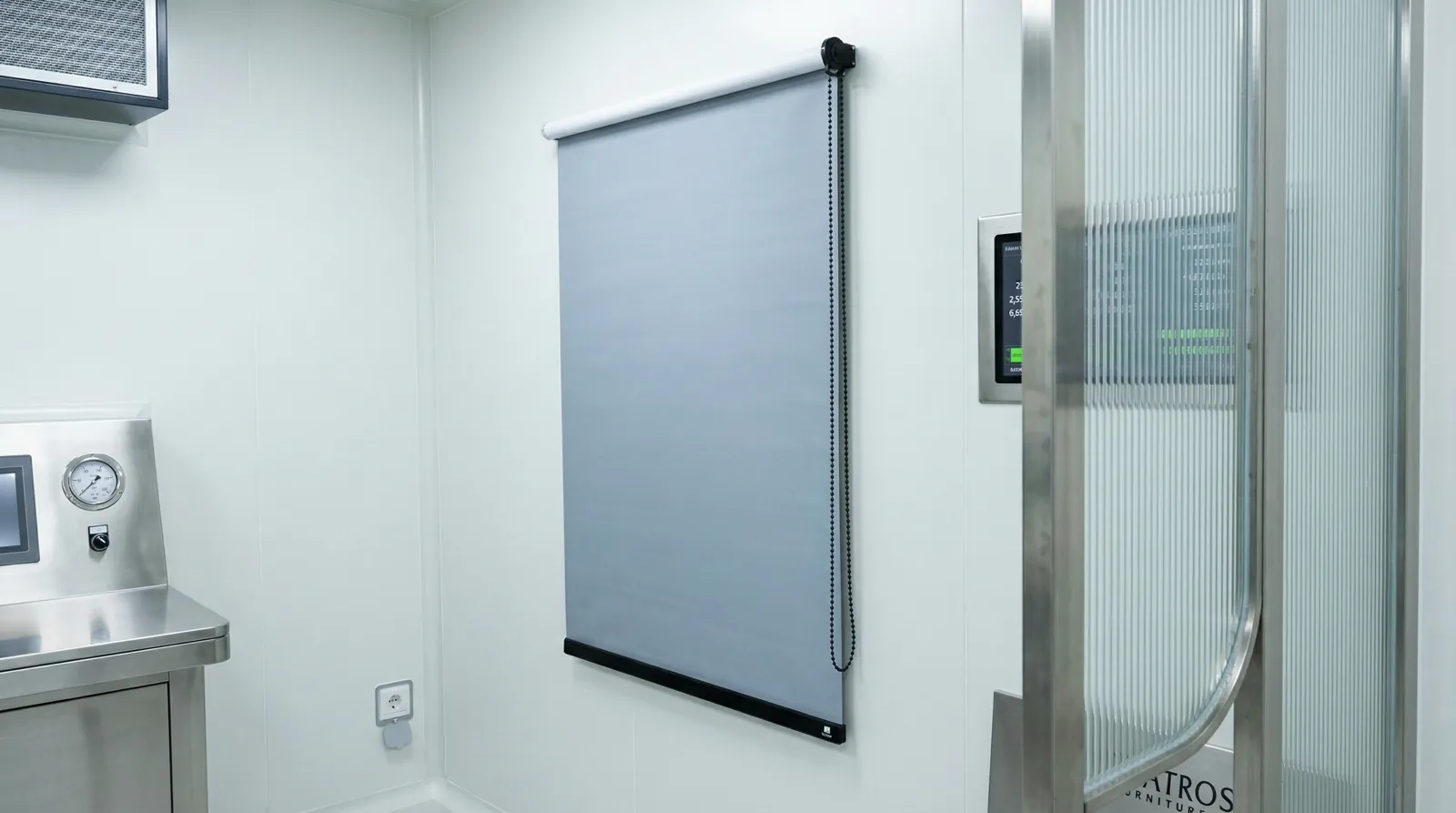 Roller blinds Blackroll di ruang kerja